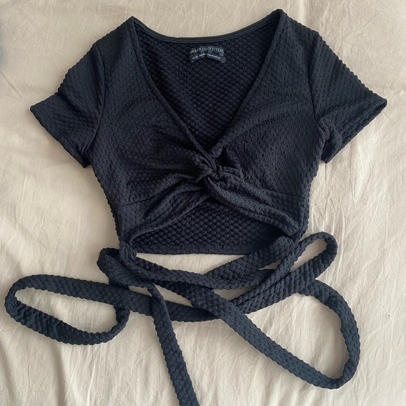 Urban Outfitters Tops - Urban Outfitters V Neck Wrap Around Crop Top
